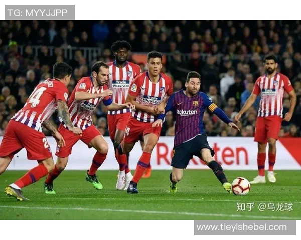 西甲精彩对决拜仁与曼联战成平局乌龙球成比赛转折点